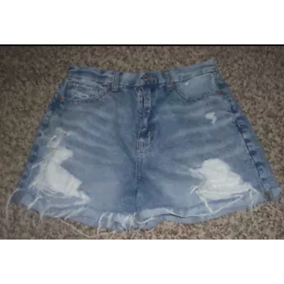 American Eagle Shorts Distressed Destroyed Frayed Festival egirl ALT Grunge Sz 4 - Picture 3 of 10